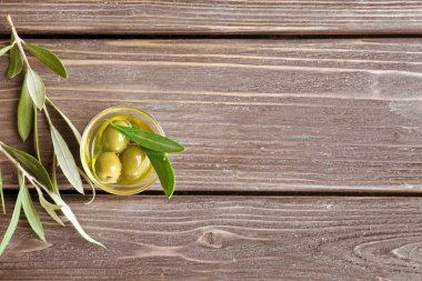 Cam kase zeytinyağı ahşap tablo