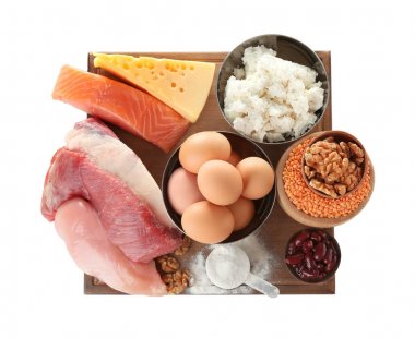 Yüksek protein yiyecek ve toz Beyaz arka plan üzerinde