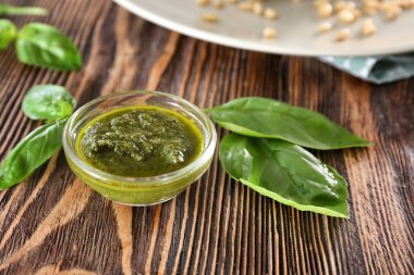 fesleğen pesto sos