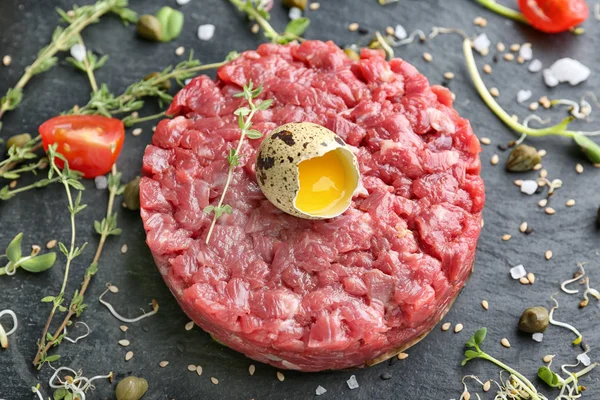 Leckeres Steak Tatar — Stockfoto