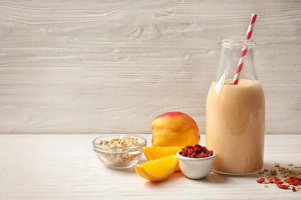 Smoothie med gojibär — Stockfoto