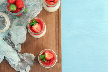 Lezzetli çilekli tatlı