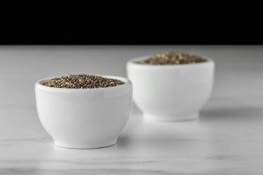 Kase chia tohum tablo ile