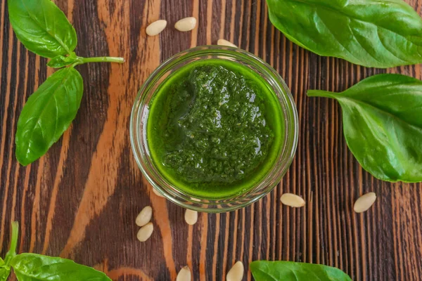 Salsa de albahaca Pesto — Foto de Stock