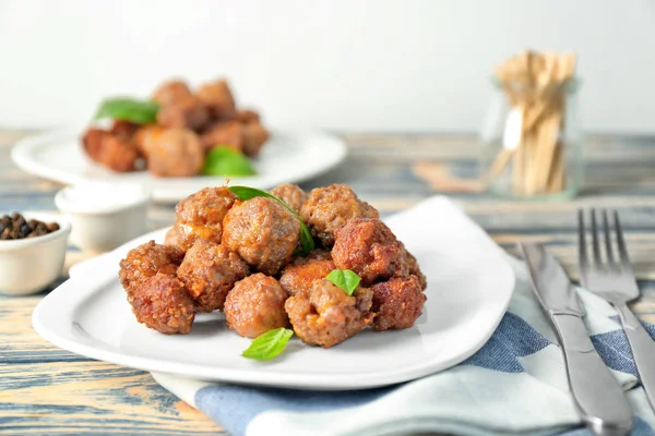 Saborosas bolas de queijo de salsicha — Fotografia de Stock