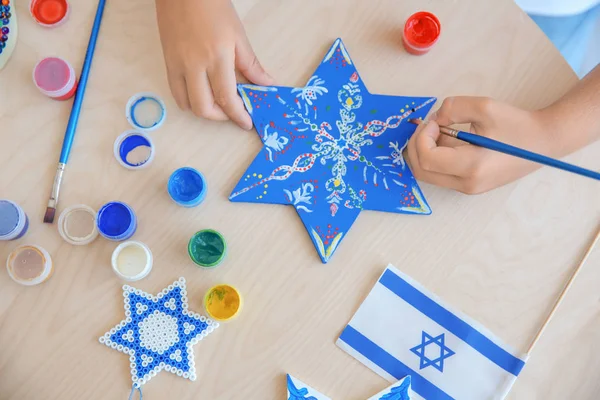 Joodse jongen schilderij van star thuis — Stockfoto