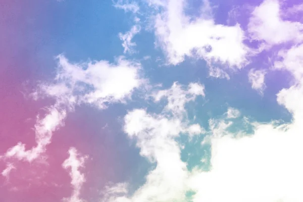 Colorful toned sky with clouds — Stock Photo, Image