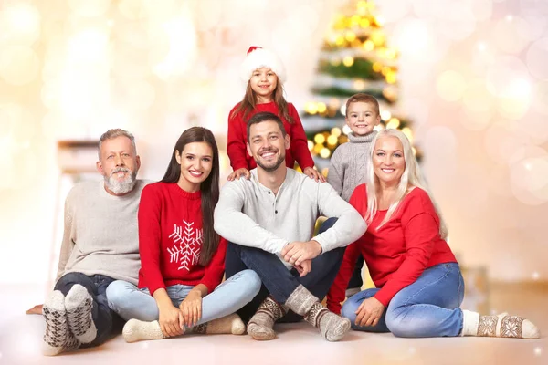 Família Feliz Quarto Decorado Para Celebração Natal — Fotografia de Stock