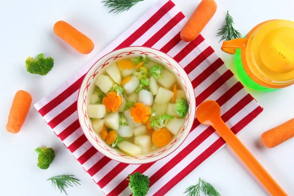 맛 있는 아기 수프 그릇 — 스톡 사진