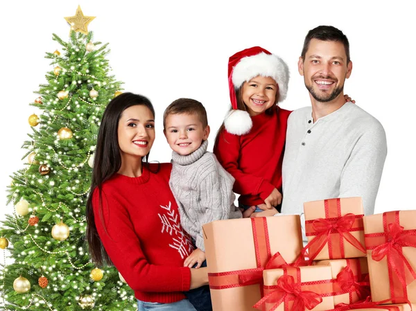 Famiglia felice con scatole regalo e albero di Natale decorato su sfondo bianco — Foto Stock