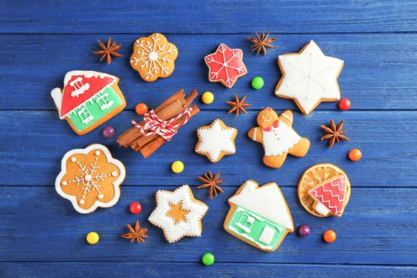 Piękna kompozycja z Christmas cookies na podłoże drewniane — Zdjęcie stockowe