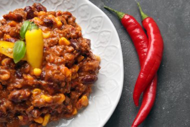 Chili con carne plakalı 