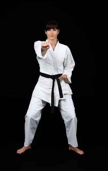 Genç kadın karate pratik — Stok fotoğraf