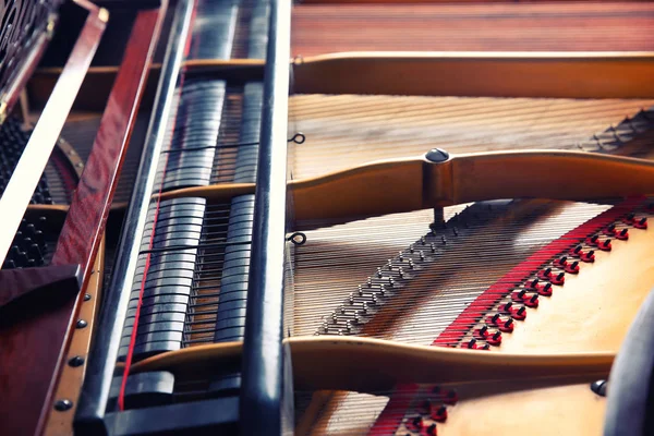 Mecanismo de piano, close-up — Fotografia de Stock