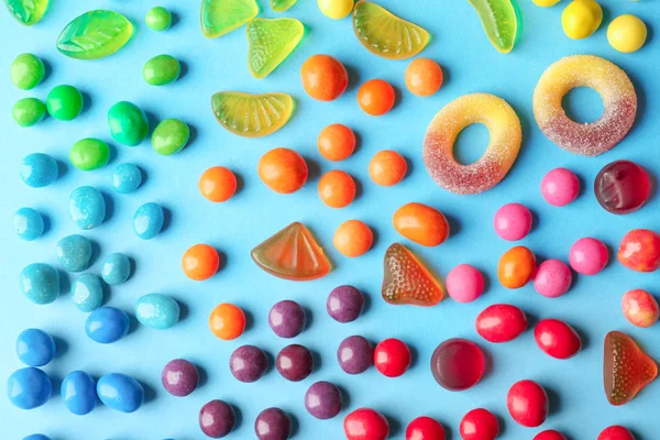 Deliciosos caramelos multicolores —  Fotos de Stock