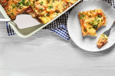 Lezzetli sosis güveç 