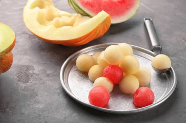 kavun ve karpuz topları 