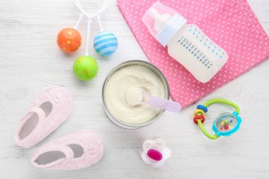 Bebek süt formülü besleme şişe
