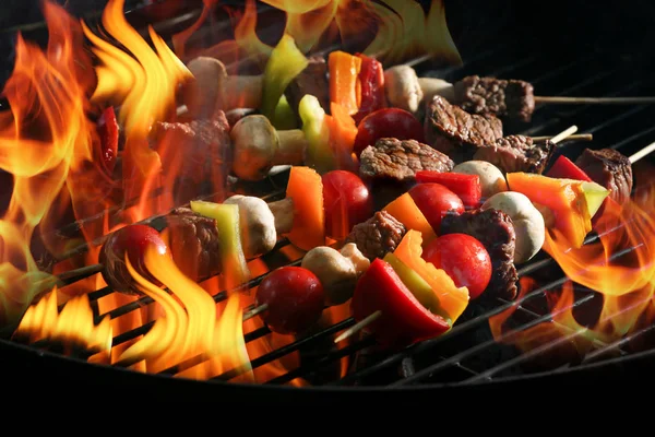 Cooking delicious meat with vegetables — Stock Photo, Image