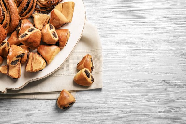 Вкусная выпечка с маком
 