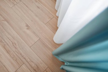 Güzel perdeler kapalı