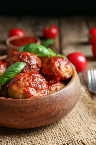 Deliciosas albóndigas con salsa de tomate — Foto de Stock