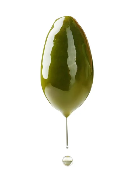 Groene Ingeblikte olijven met olie druppel op witte achtergrond — Stockfoto