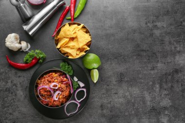 Chili con carne plakalı 