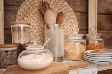 Cam şekerlik raf mutfak malzemeleri için