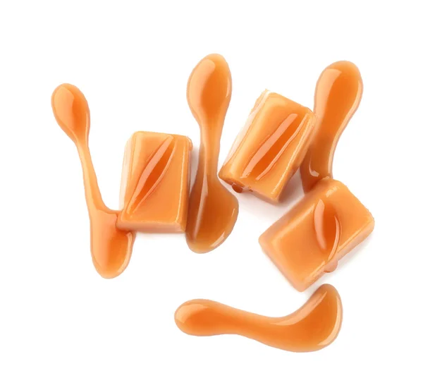 Zoete snoepjes met karamelsaus — Stockfoto