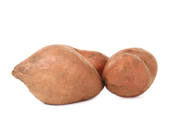 Batatas, aisladas sobre blanco —  Fotos de Stock