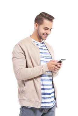 Yakışıklı delikanlı ile hareket eden telefon 