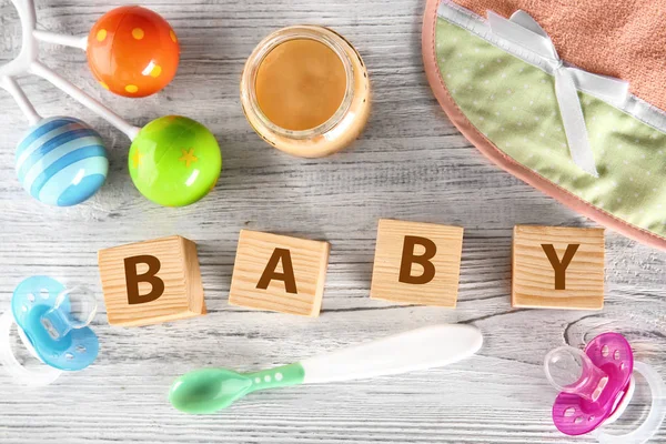 Vaso con alimenti per bambini — Foto Stock