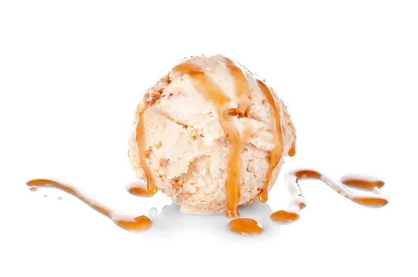 Cucharada de helado con cobertura de caramelo —  Fotos de Stock