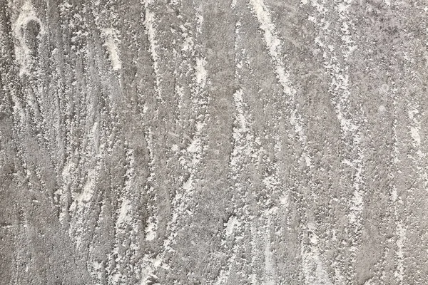 Verstreutes Mehl auf grauem Hintergrund — Stockfoto