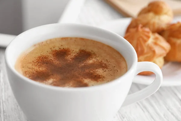 Secangkir kopi pagi aromatik — Stok Foto
