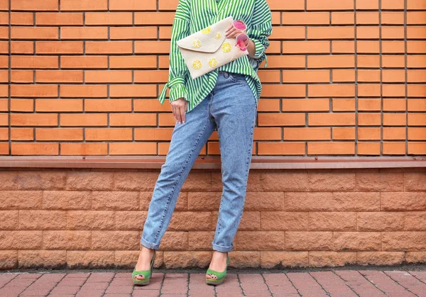 Woman wearing green — Stock Photo, Image