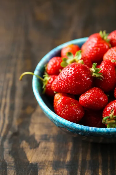 Samenstelling met rode aardbeien — Stockfoto