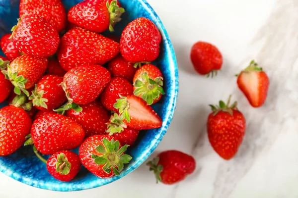 빨간 딸기와 구성 — 스톡 사진