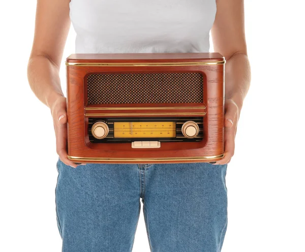 Vrouw met retro radio — Stockfoto