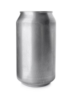 Beyaz arkaplanda alüminyum kutu