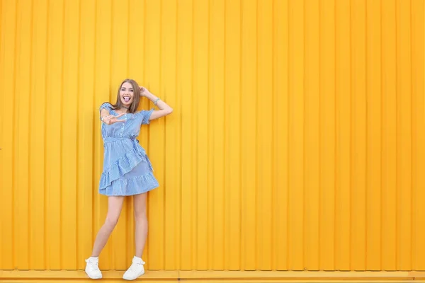 Attractive hipster girl — Stock Photo, Image