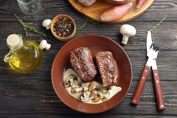 Plate with steak Diane — Stock Photo, Image