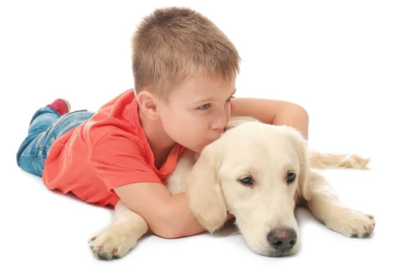 Petit garçon avec chien — Photo