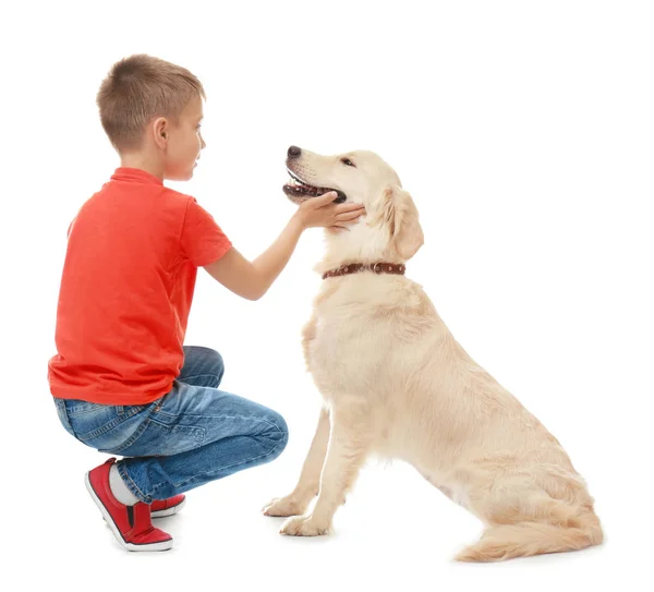 Kleine jongen met hond — Stockfoto