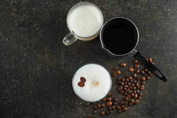 Samenstelling met latte macchiato — Stockfoto