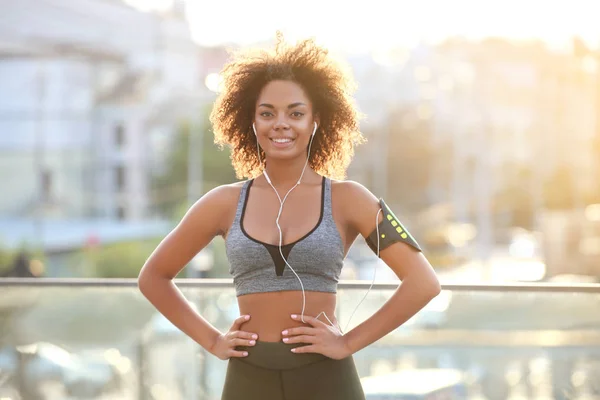 Sporty African American woman — Stock Photo, Image