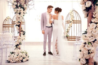 düğün gününde güzel Çift