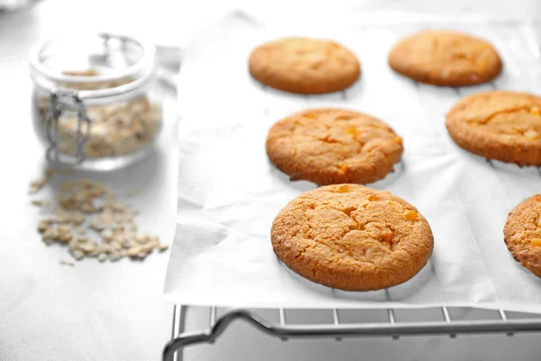 Heerlijke havermout koekjes op tafel — Stockfoto