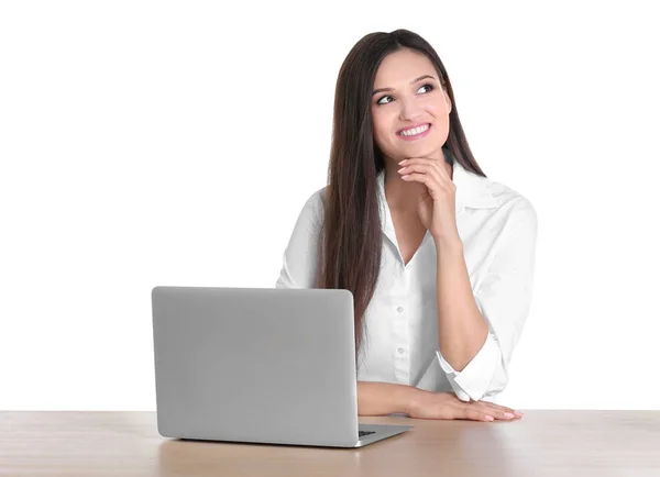 Ung kvinna med modern laptop — Stockfoto
